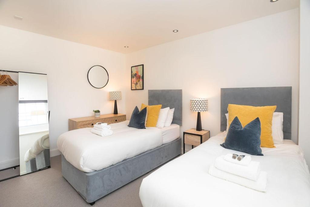 Apartment Panda Sanctuaries, Kensington Chapel Bath